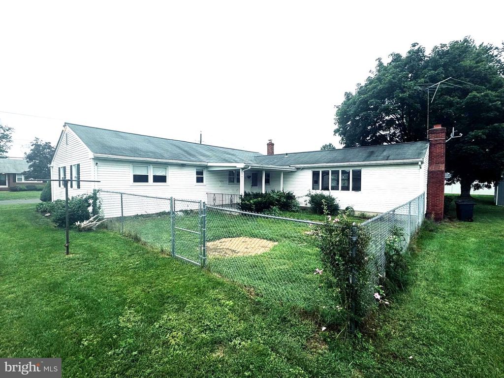 538 FORDHAM AVE, BURLINGTON, NJ 08016 — photo 2