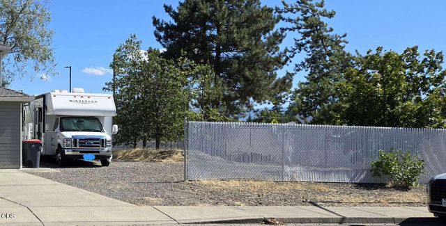 1012 Sunrise Way, Central Point, OR 97502