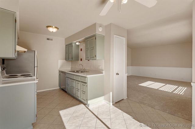 4303 E 68th Street 628, Tulsa, OK 74136