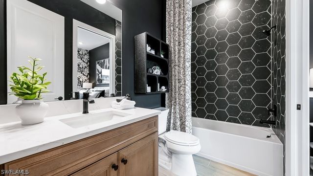 15345 Giardino DR 12-202, Naples, FL 34114