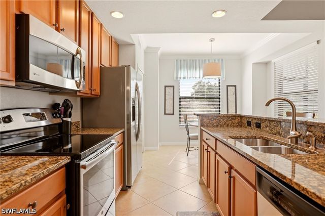 9844 Venezia CIR 714, Naples, FL 34113