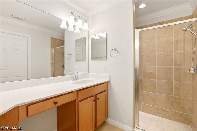 9844 Venezia CIR 714, Naples, FL 34113