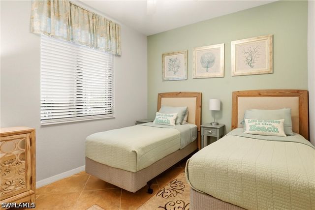 9844 Venezia CIR 714, Naples, FL 34113