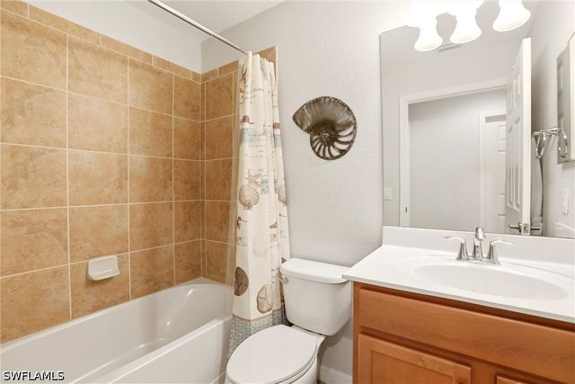 9844 Venezia CIR 714, Naples, FL 34113