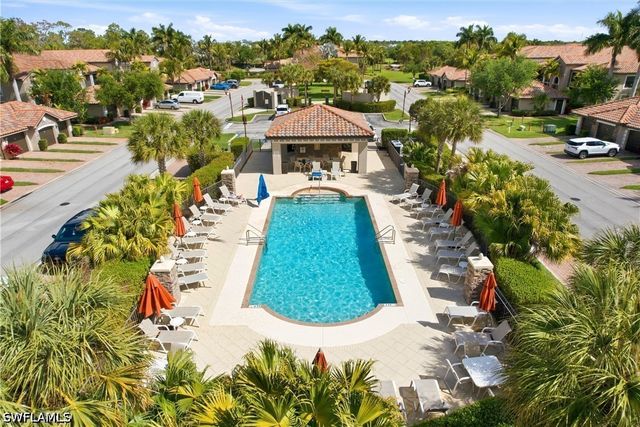 9844 Venezia CIR 714, Naples, FL 34113