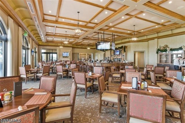 9844 Venezia CIR 714, Naples, FL 34113