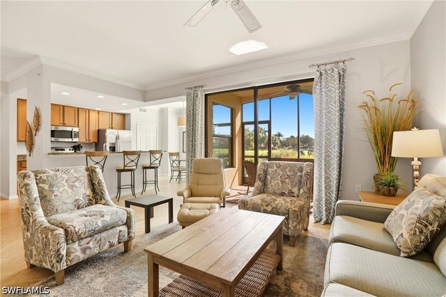 9844 Venezia CIR 714, Naples, FL 34113