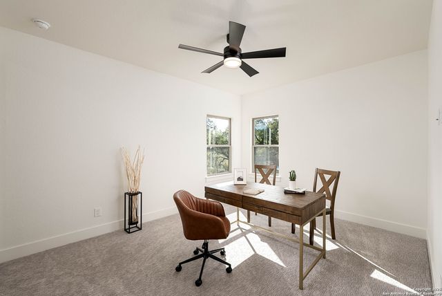 24351 Tres Arroyos, San Antonio, TX 78255