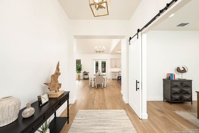 24351 Tres Arroyos, San Antonio, TX 78255