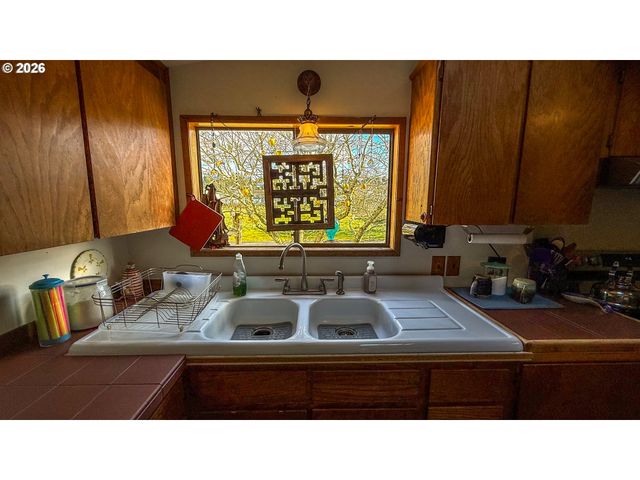 35390 RUEPPEL Ave, Pacific City, OR 97135