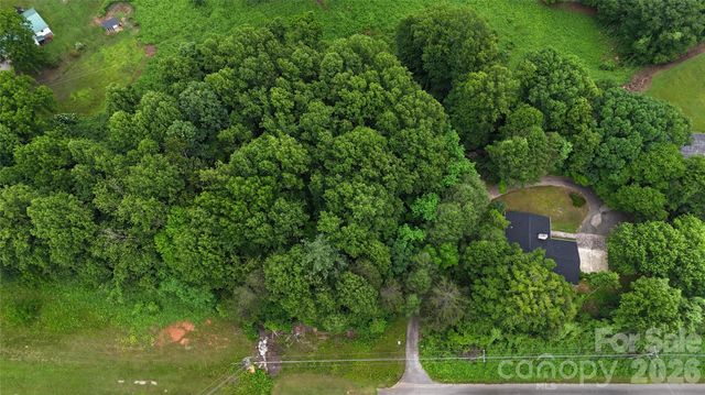 9999 US 221 Business Extension N 3, Marion, NC 28752