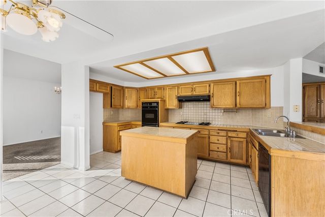 6110 Meredith, Palmdale, CA 93552