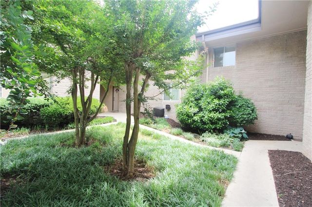 346 Carpenter Drive 75, Atlanta, GA 30328