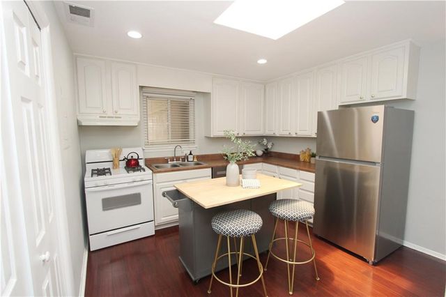 346 Carpenter Drive 75, Atlanta, GA 30328