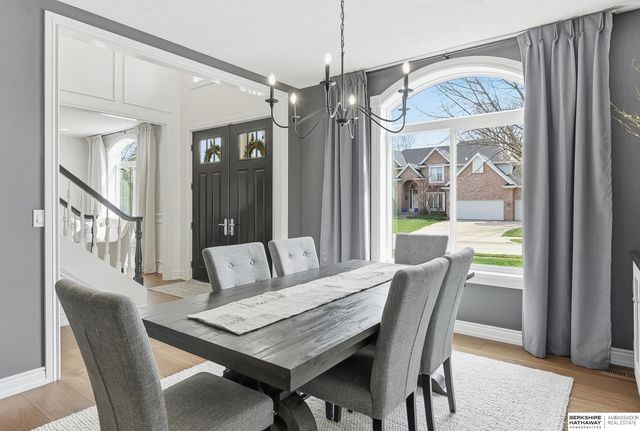 16626 Jones Street, Omaha, NE 68118