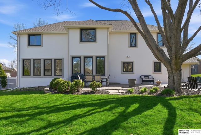 16626 Jones Street, Omaha, NE 68118