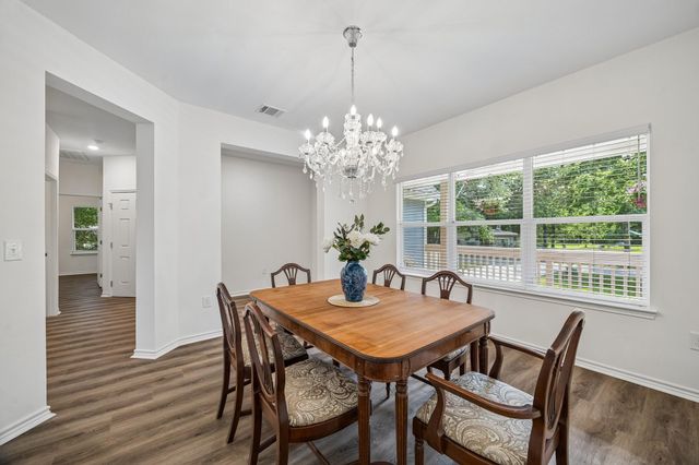 11818 Beverly Drive, Houston, TX 77065