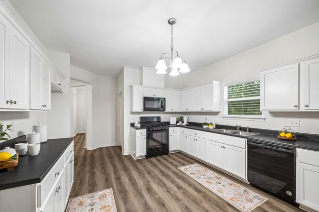 11818 Beverly Drive, Houston, TX 77065