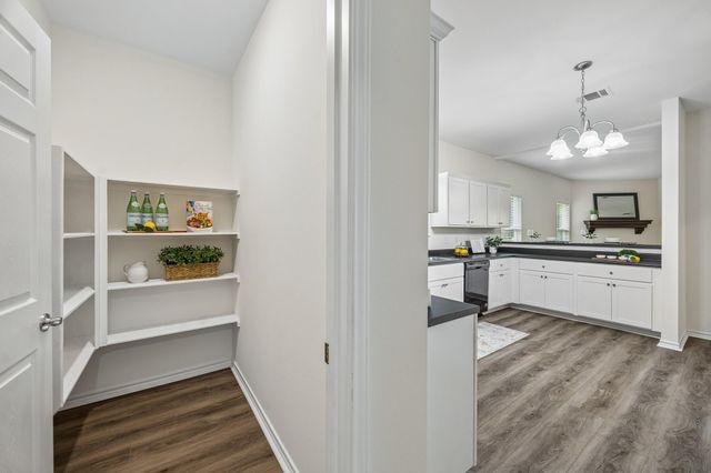 11818 Beverly Drive, Houston, TX 77065
