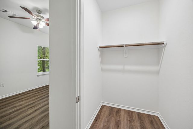 11818 Beverly Drive, Houston, TX 77065