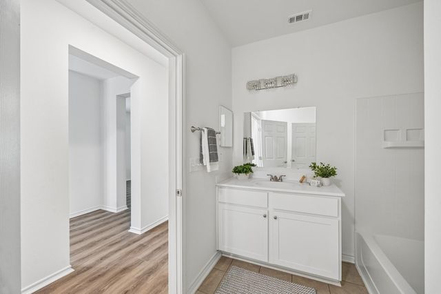 11818 Beverly Drive, Houston, TX 77065