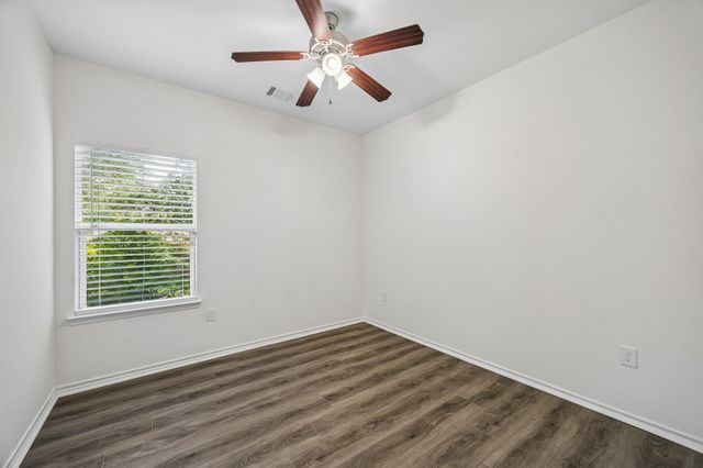 11818 Beverly Drive, Houston, TX 77065