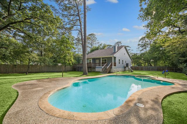11818 Beverly Drive, Houston, TX 77065