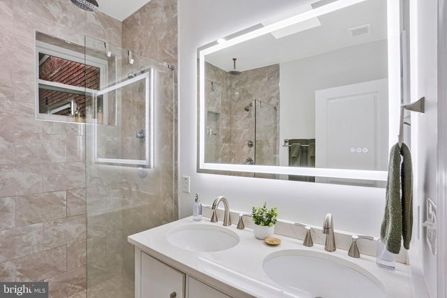 1345 V ST NW, Washington, DC 20009