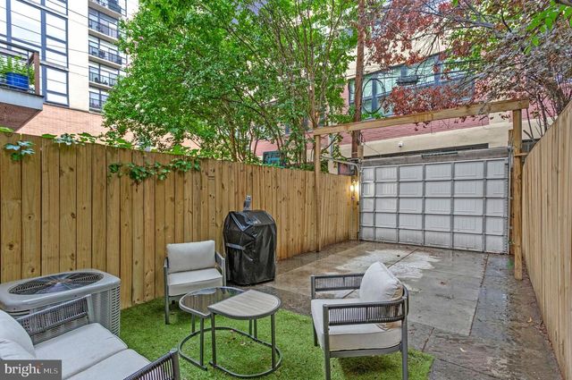 1345 V ST NW, Washington, DC 20009