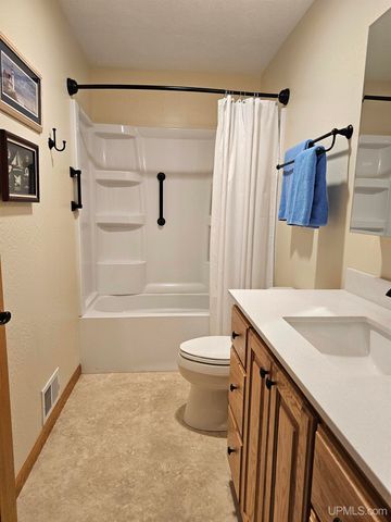 9157 Co Rd 513 Road, Rapid River, MI 49878