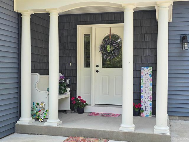 9157 Co Rd 513 Road, Rapid River, MI 49878