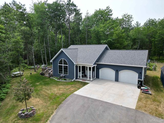 9157 Co Rd 513 Road, Rapid River, MI 49878