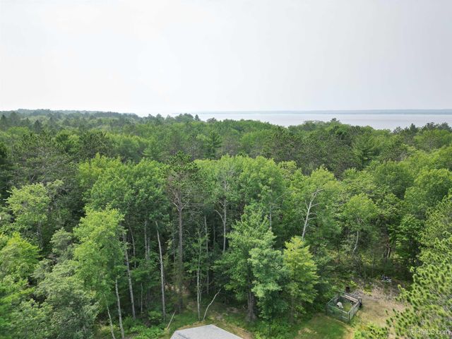 9157 Co Rd 513 Road, Rapid River, MI 49878