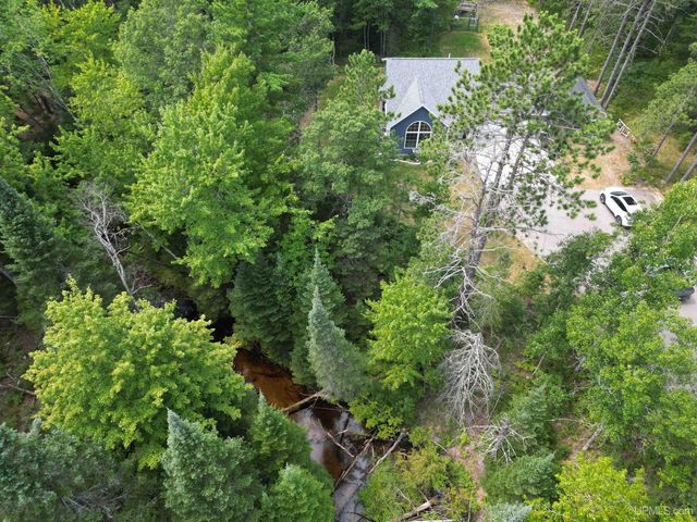 9157 Co Rd 513 Road, Rapid River, MI 49878