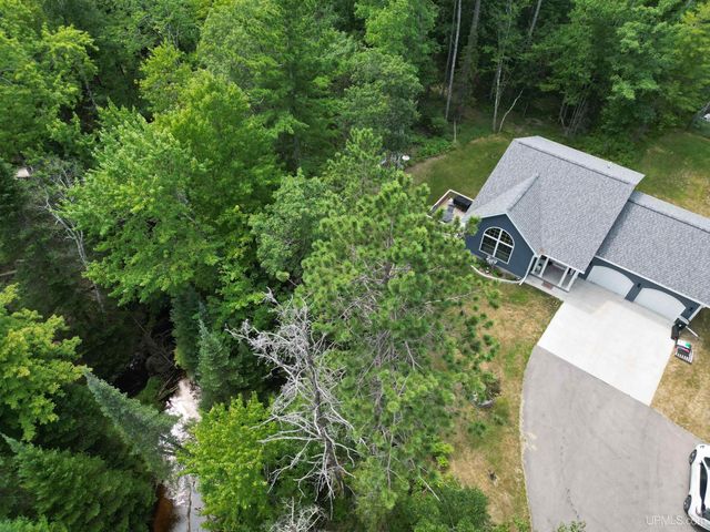 9157 Co Rd 513 Road, Rapid River, MI 49878