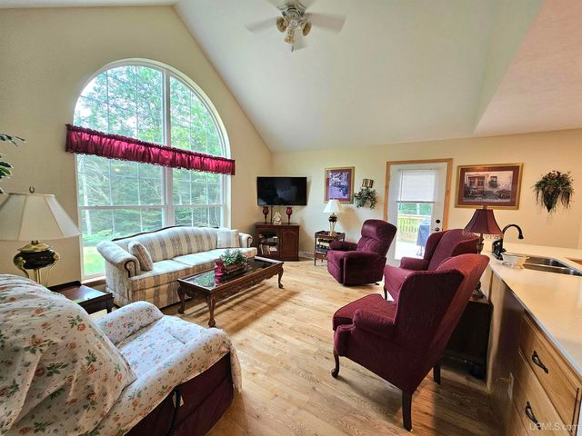 9157 Co Rd 513 Road, Rapid River, MI 49878