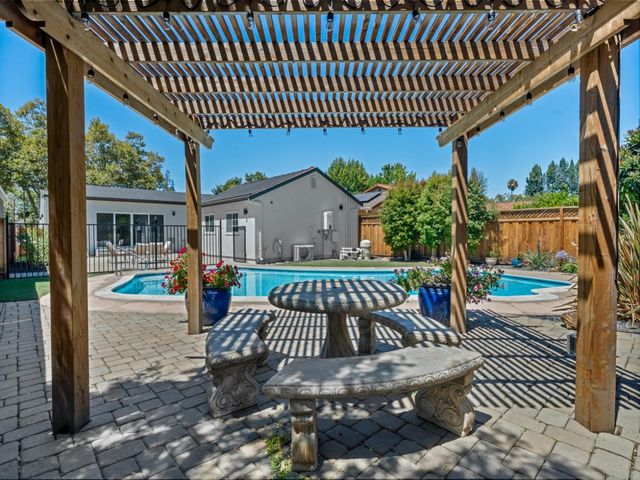 1526 Mcdaniel Avenue, San Jose, CA 95126