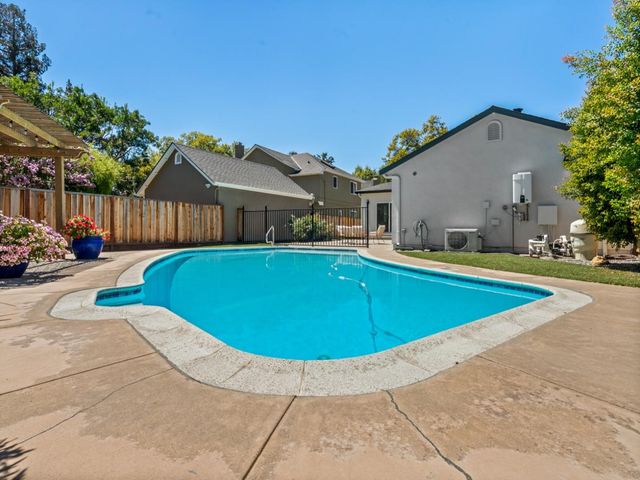 1526 Mcdaniel Avenue, San Jose, CA 95126