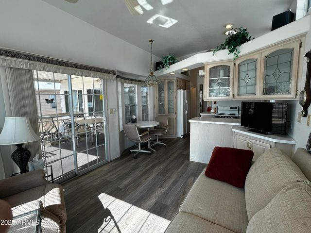 111 S GREENFIELD Road 596, Mesa, AZ 85206