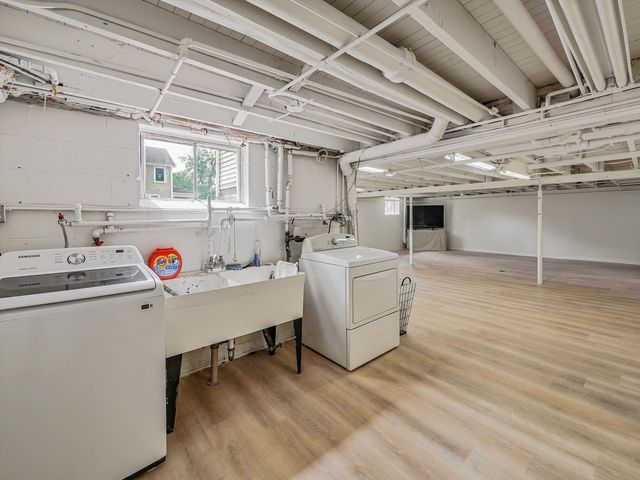 423 S Center Street, Bensenville, IL 60106