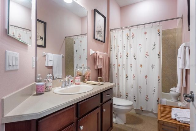 20748 AMANDA OAK COURT, Land O Lakes, FL 34638