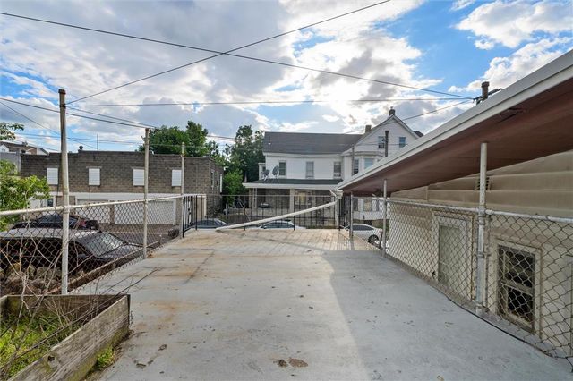 1056 Washington Street, Easton, PA 18042
