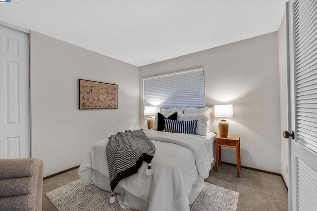 2476 Wimbledon Ln, San Leandro, CA 94577