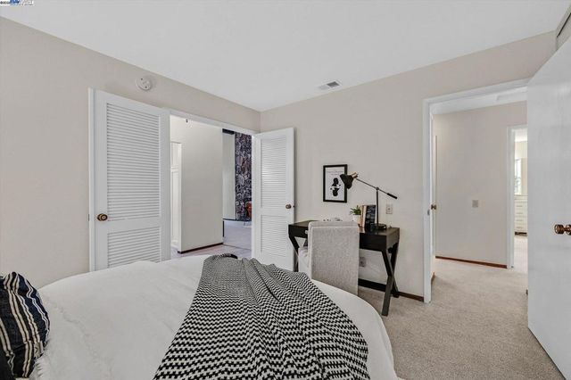 2476 Wimbledon Ln, San Leandro, CA 94577