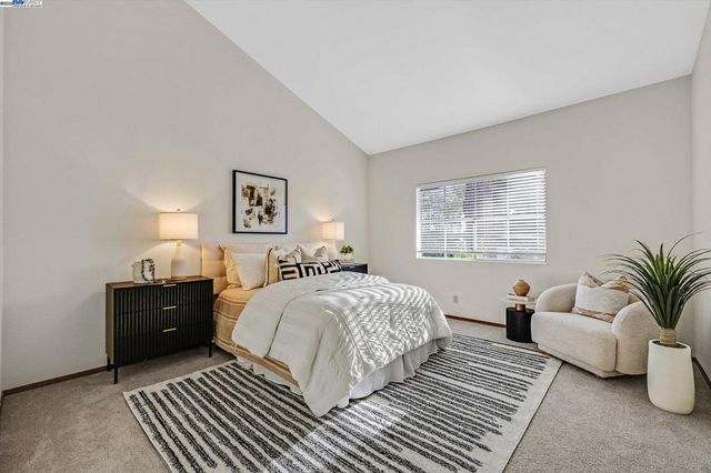 2476 Wimbledon Ln, San Leandro, CA 94577