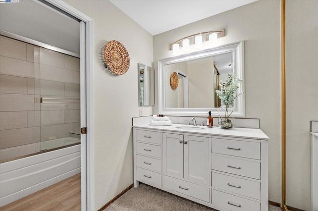 2476 Wimbledon Ln, San Leandro, CA 94577