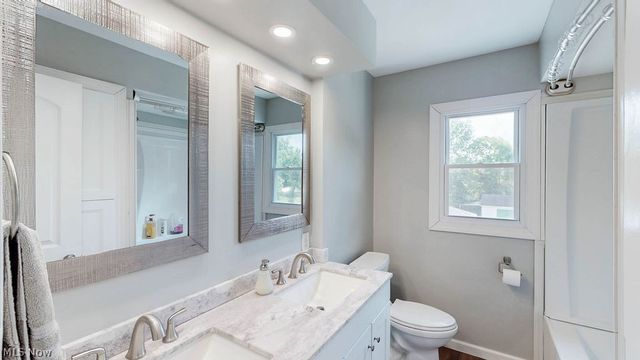 2786 Silverdale Drive, Norton, OH 44203