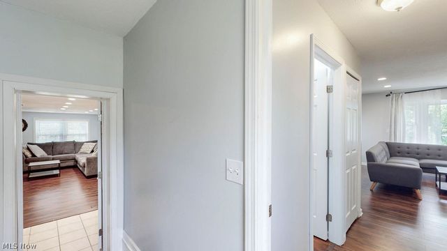 2786 Silverdale Drive, Norton, OH 44203