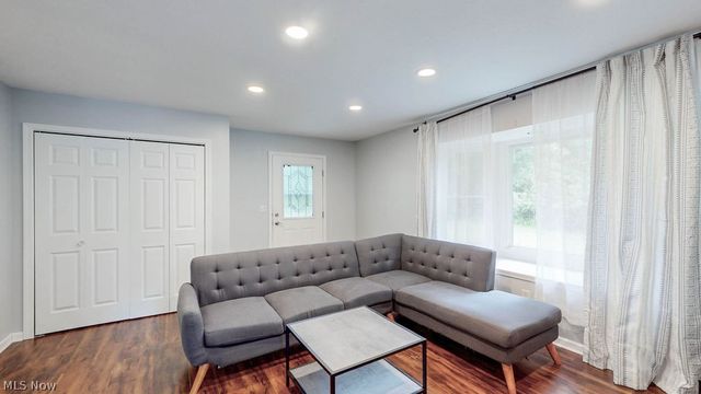 2786 Silverdale Drive, Norton, OH 44203