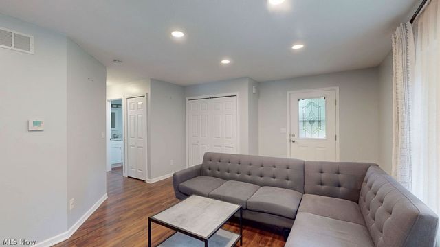 2786 Silverdale Drive, Norton, OH 44203